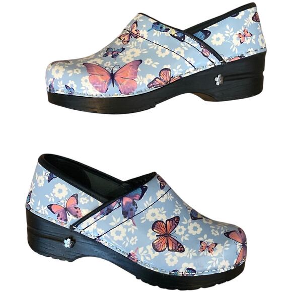 Sanita Professional Clogs EU size 35 US 4 Blue Leather Butterfly Floral Work - Picture 1 of 16